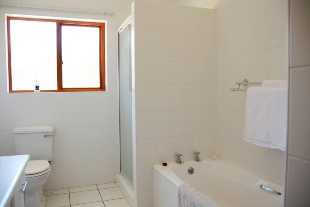 Vrede Fountain House Farm Stay Graaff-Reinet Екстериор снимка