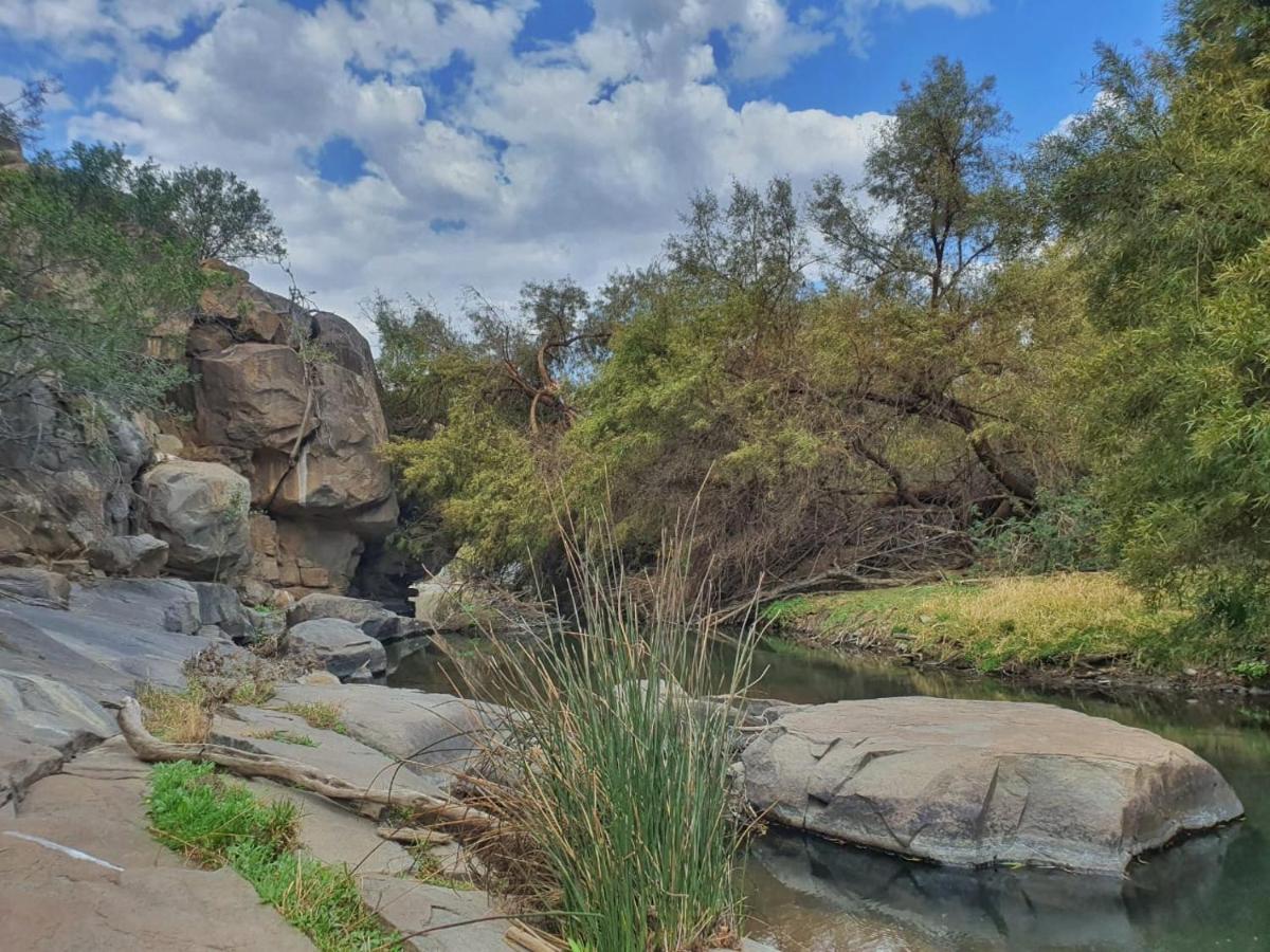 Vrede Fountain House Farm Stay Graaff-Reinet Екстериор снимка